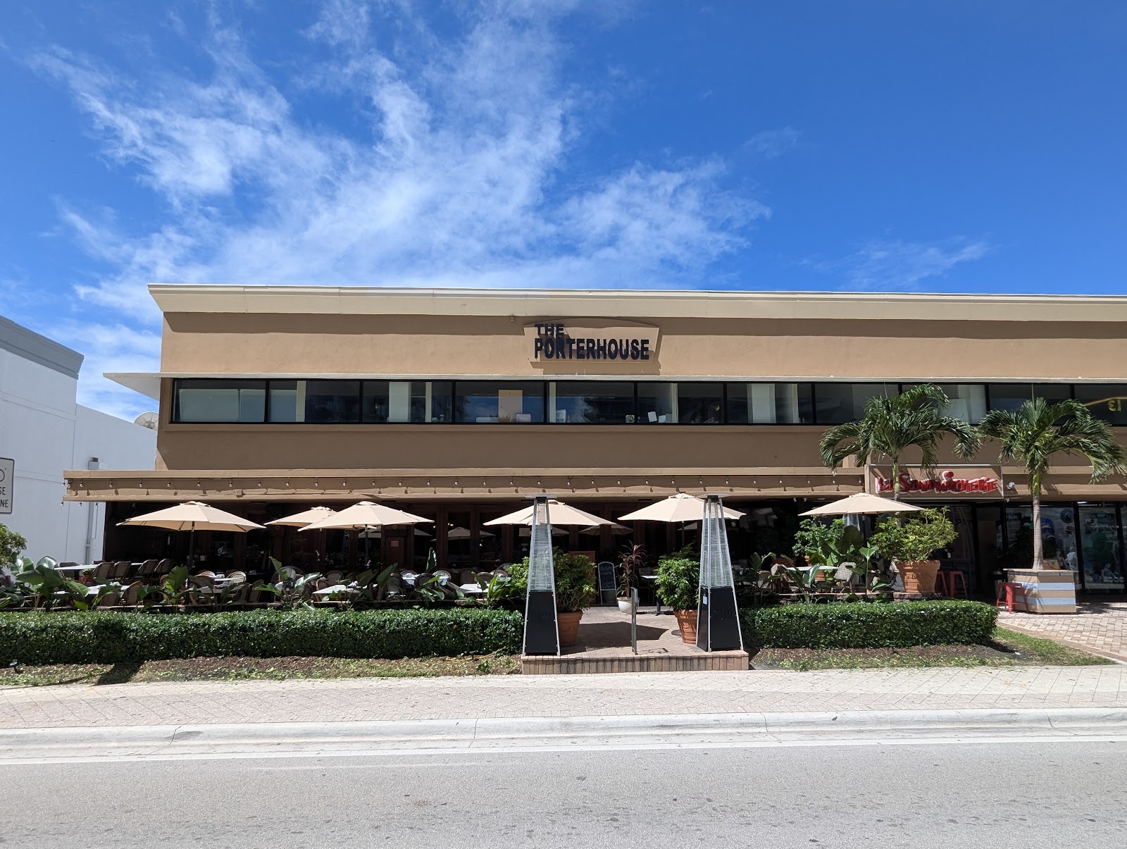 Porterhouse Music bar & Restaurant