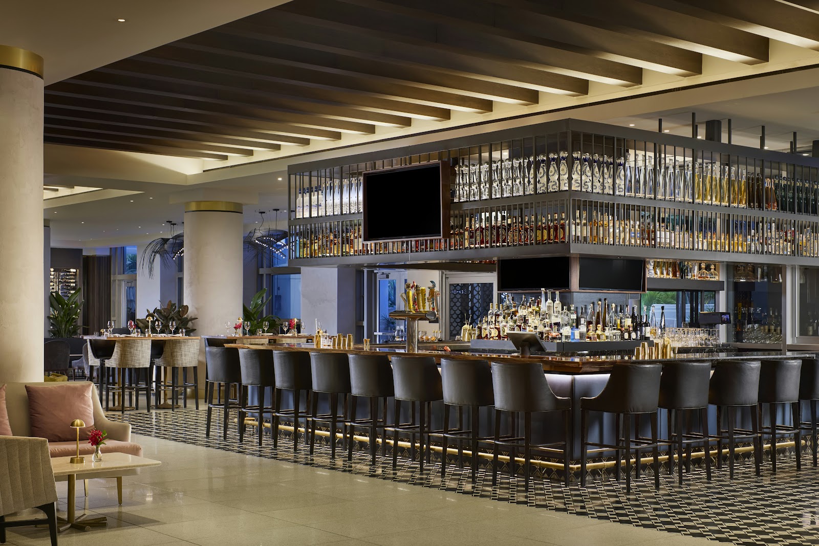 Bistro Collins