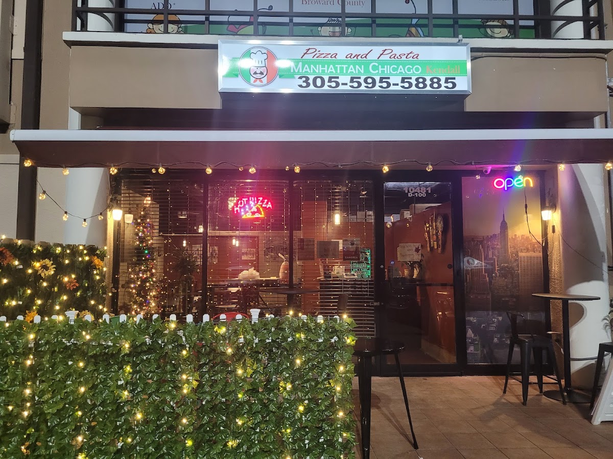 Manhattan Chicago Pizza Kendall