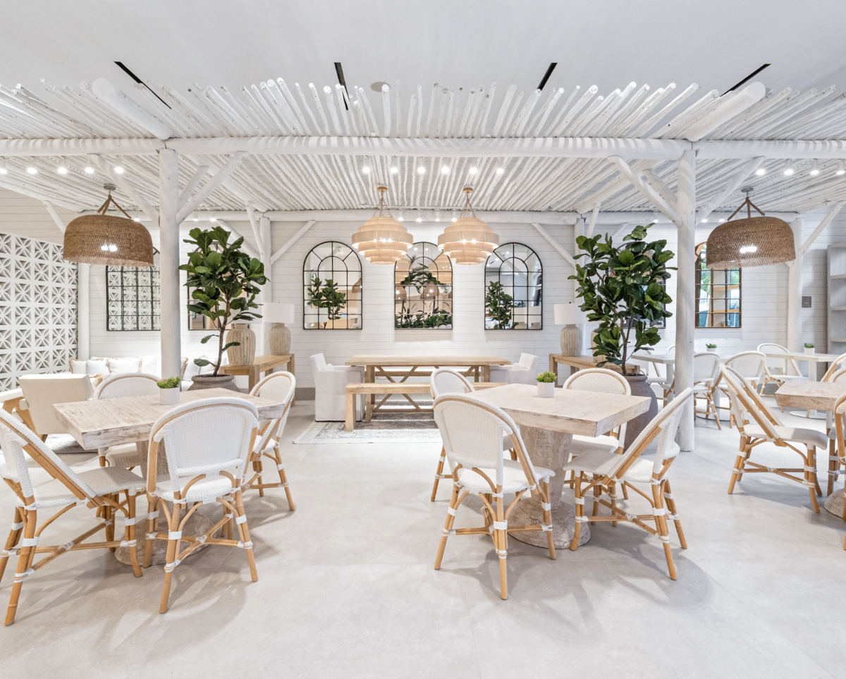 Pura Vida Miami – Aventura