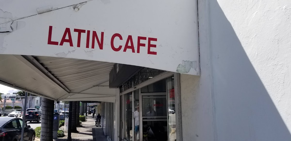LATIN CAFÉ