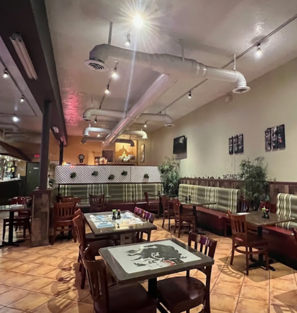Siam Rice Thai & Sushi Restaurant