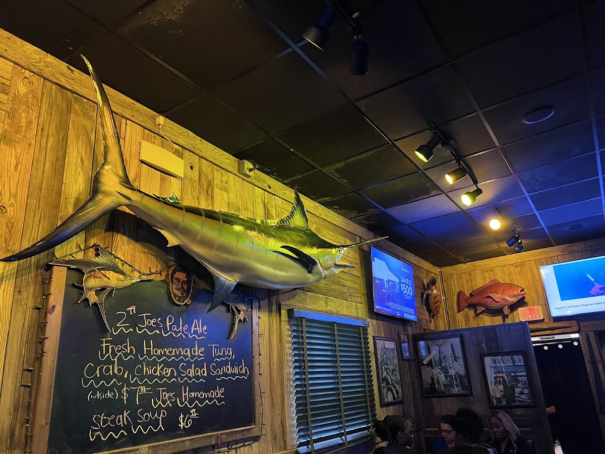 Flanigan’s Seafood Bar & Grill – North Miami