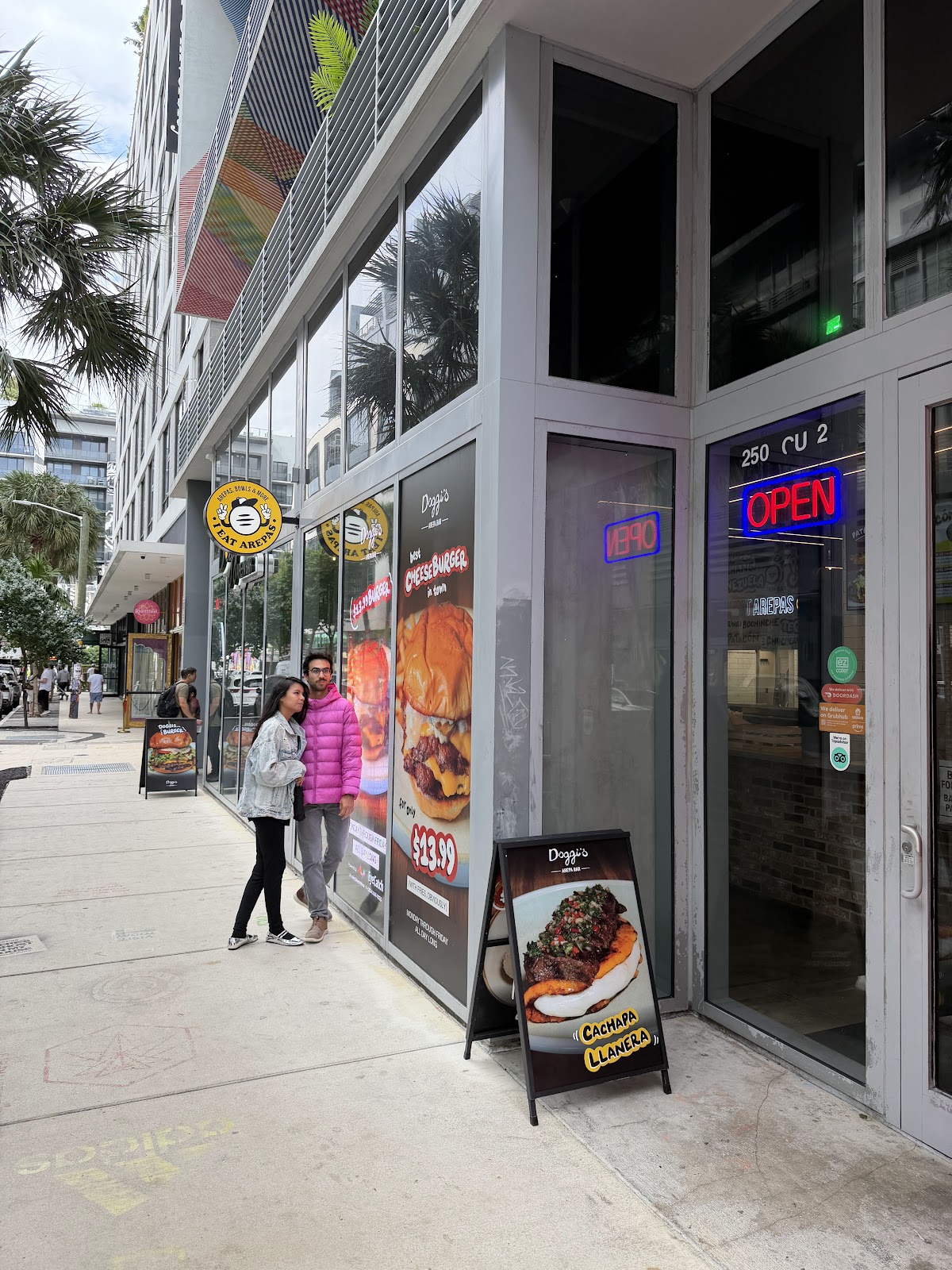 Doggi's Arepa Bar – Wynwood