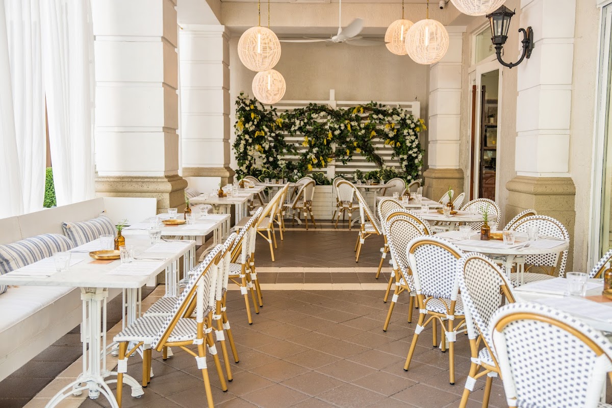 Motek – Coral Gables