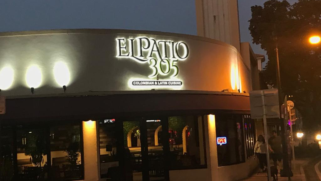 El Patio 305