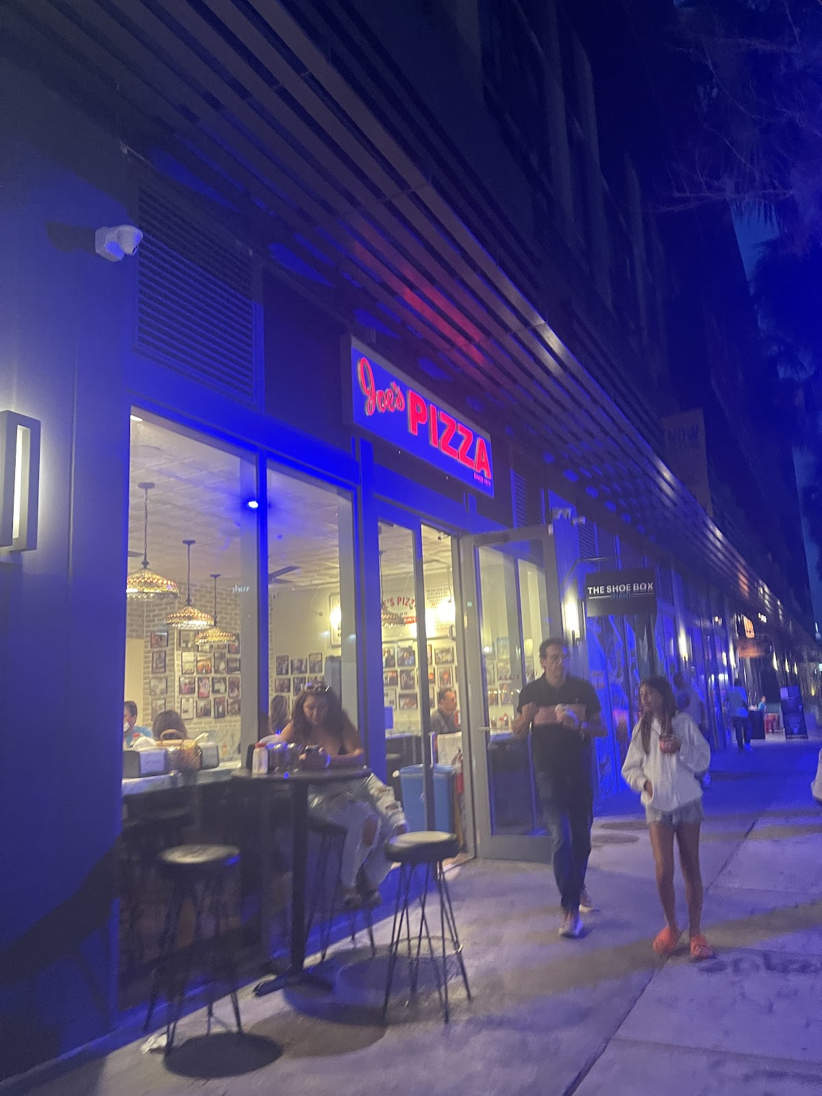 Joe's Pizza