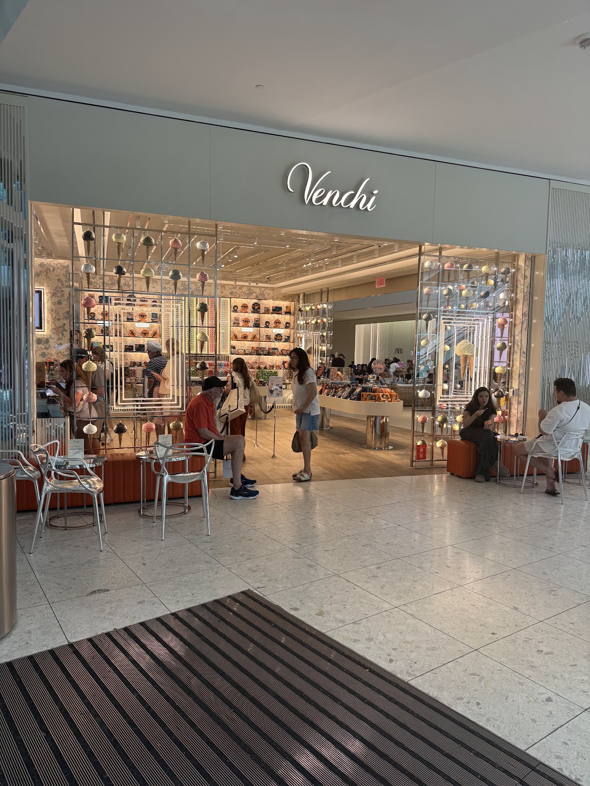 Venchi Chocolate & Gelato – Aventura