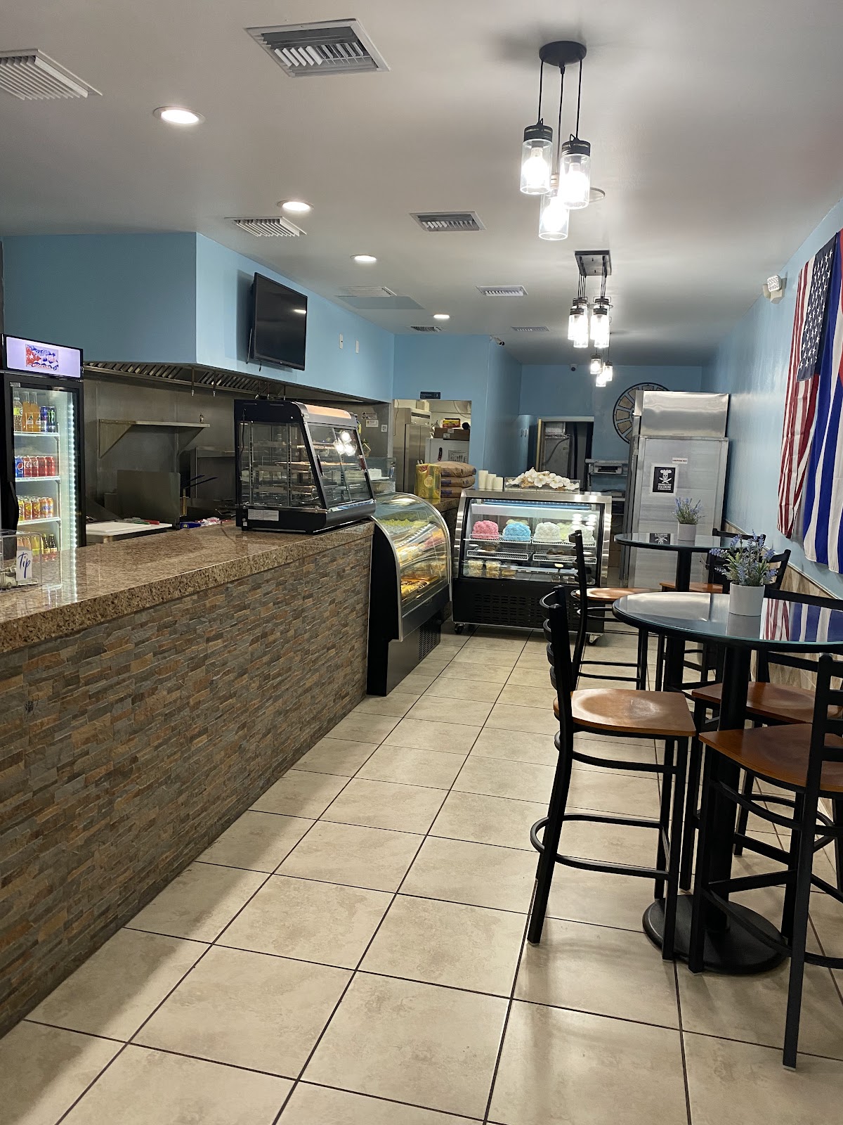 Bella Havana Pastelería Cubana