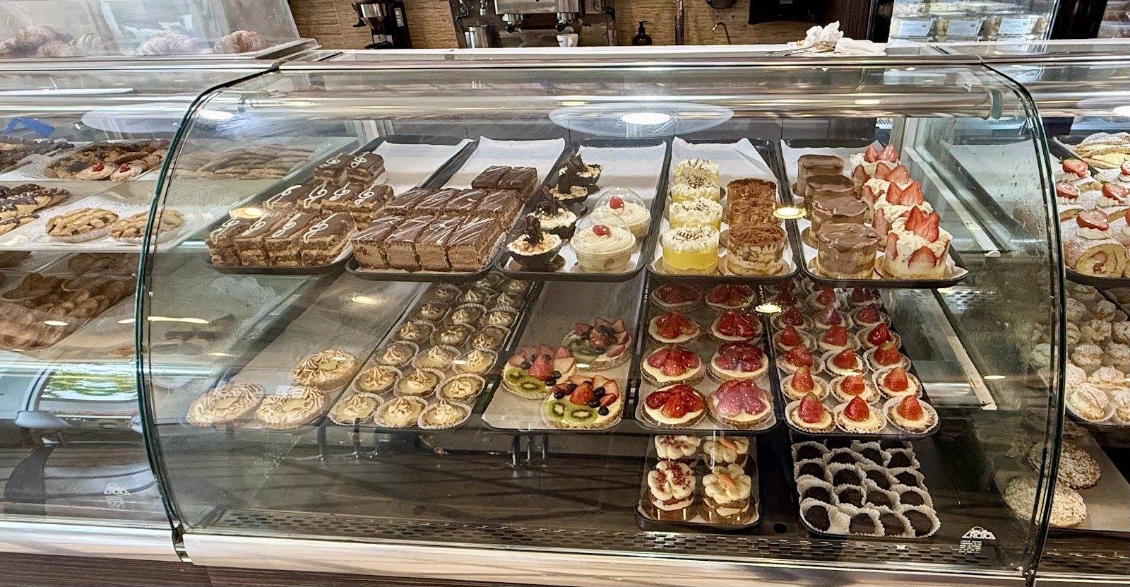 Via Veneto Bakery & Italian Deli