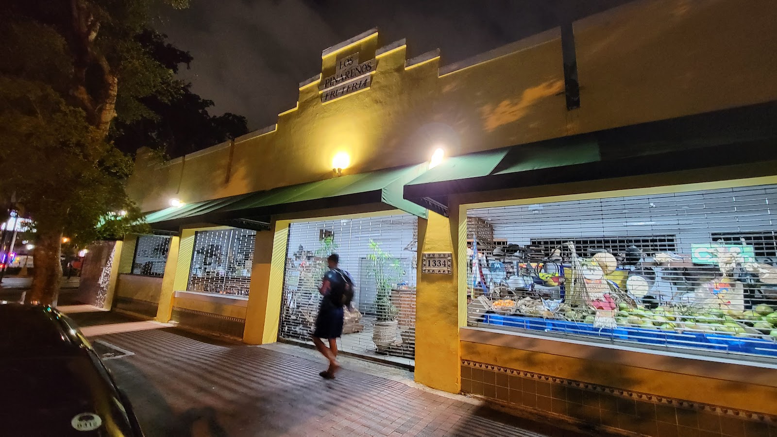 Los Pinareños Fruteria