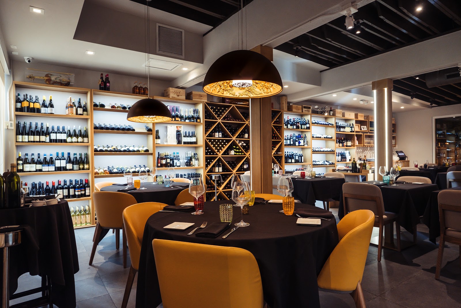 Ferraro's Kitchen Restaurant and Wine Bar