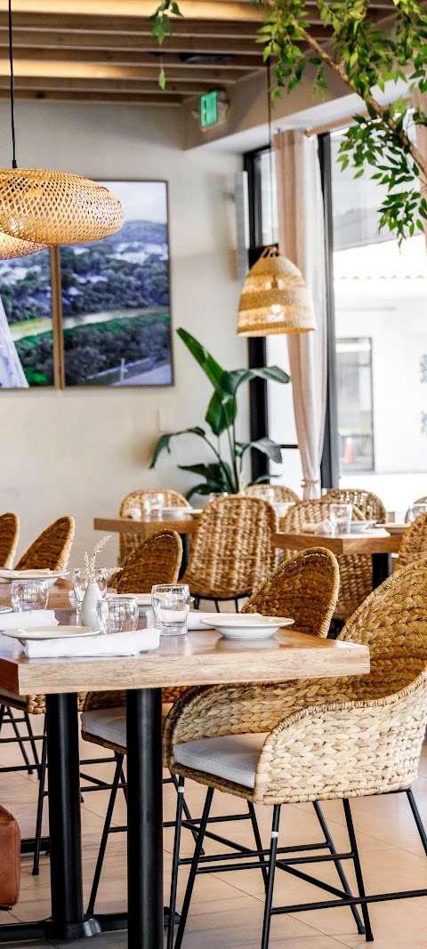 Mi Tierra Bar & Kitchen