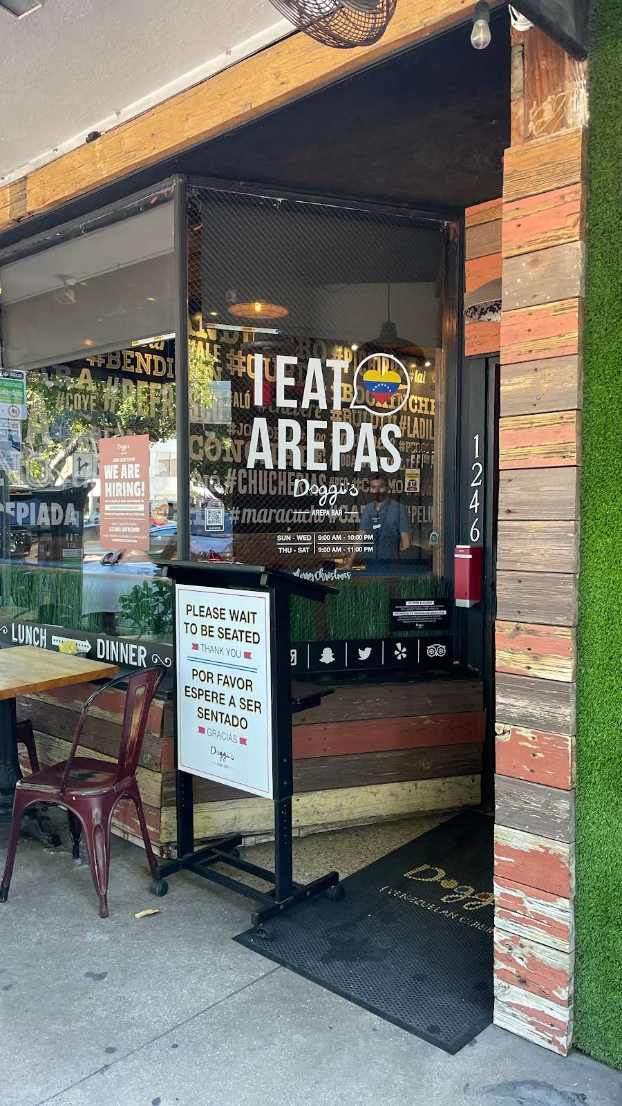 Doggi’s Arepa Bar