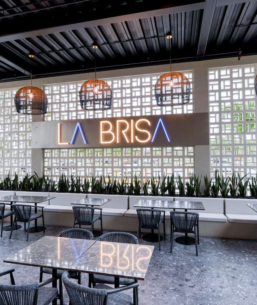 La Brisa Restaurant