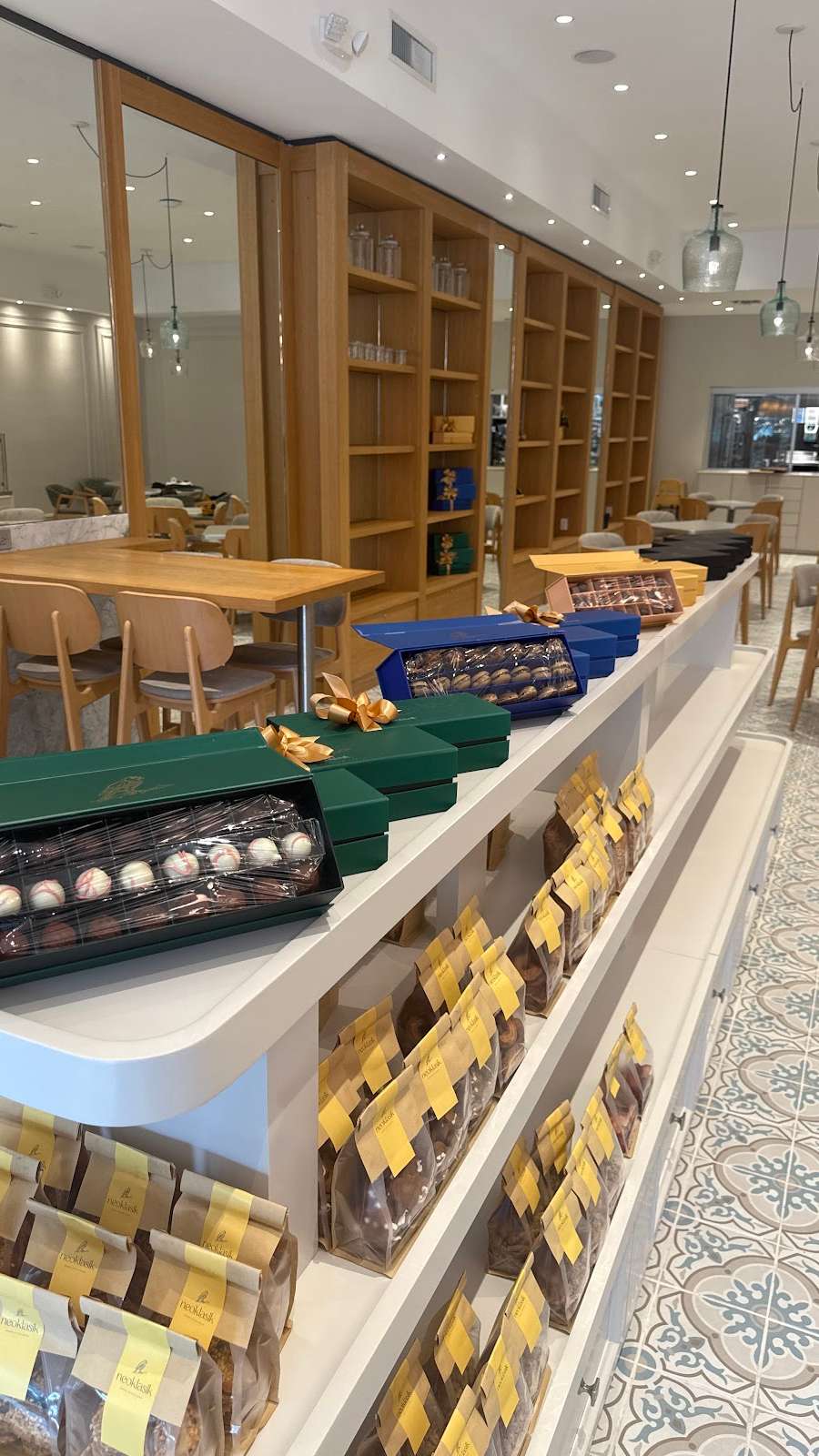 Neoklasik Modern Artisan Bakery
