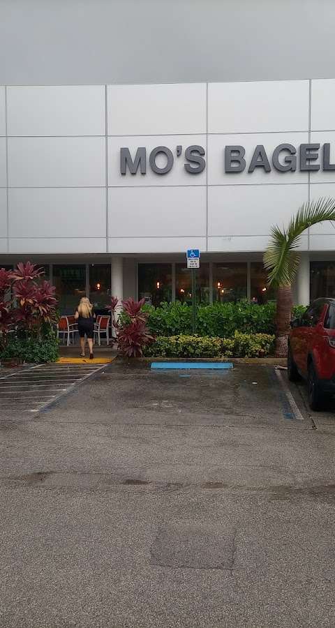 Mo’s Bagels and Deli