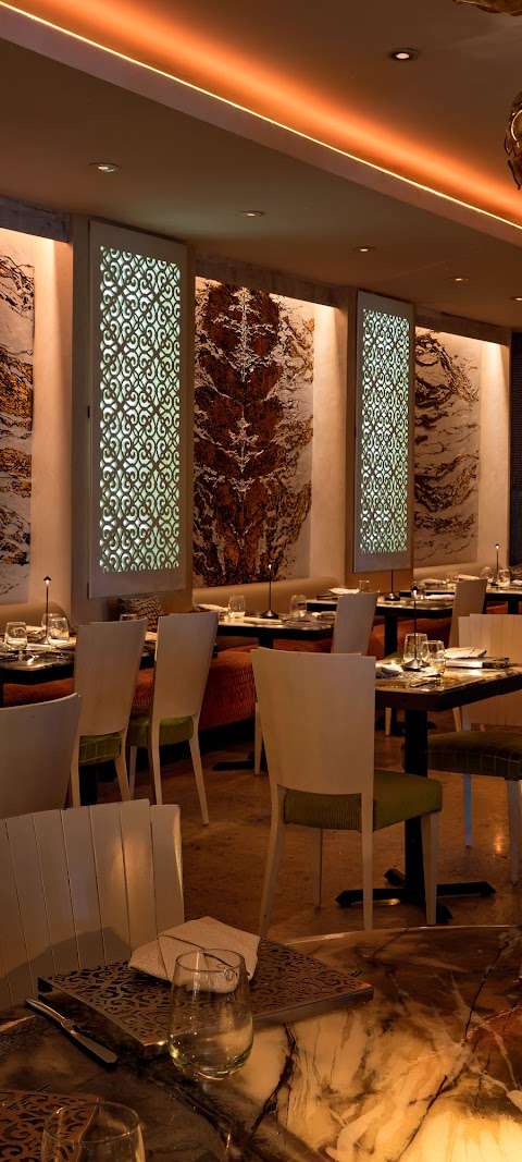 Barton G. The Restaurant
