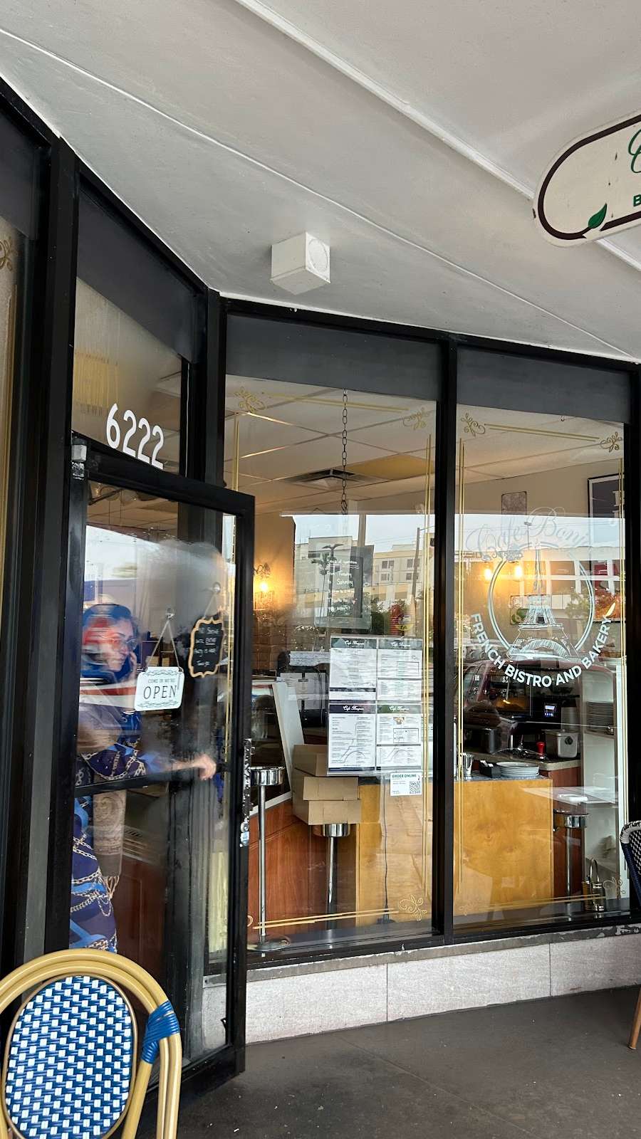 Cafe Bonjour