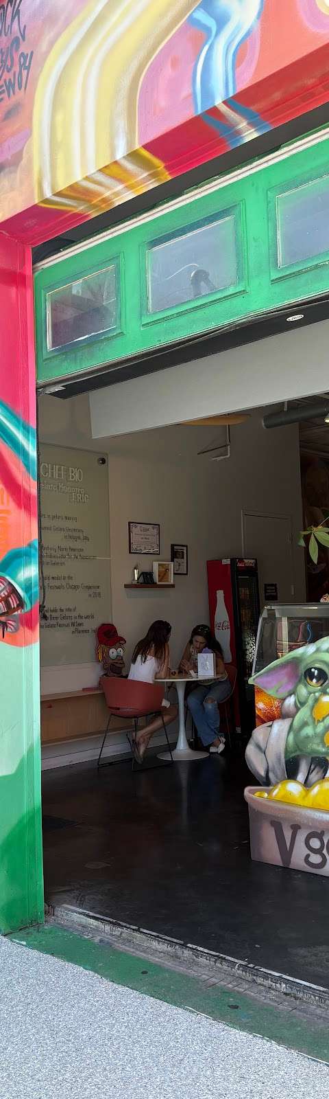 V Gelato & Cafe