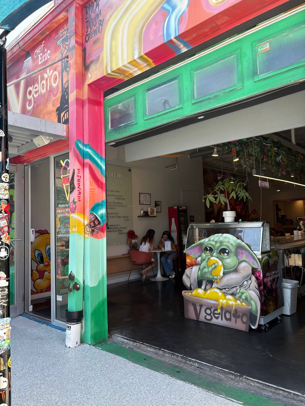 V Gelato & Cafe