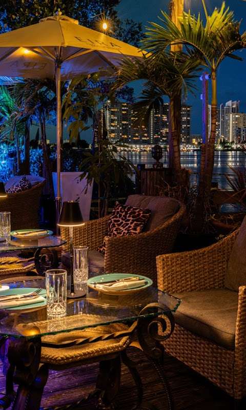 Lique Miami Waterfront Restaurant