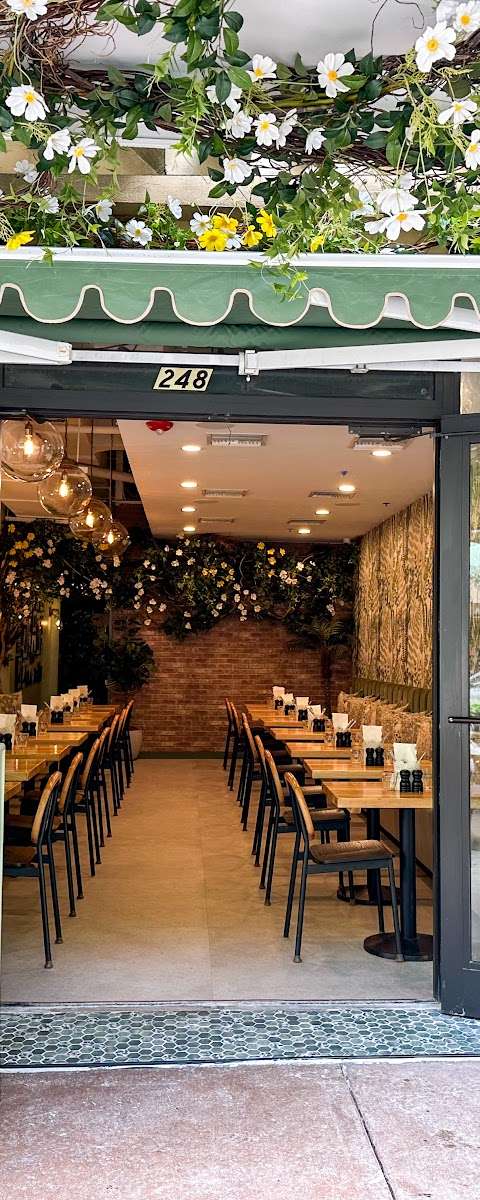 Café Bastille – Downtown