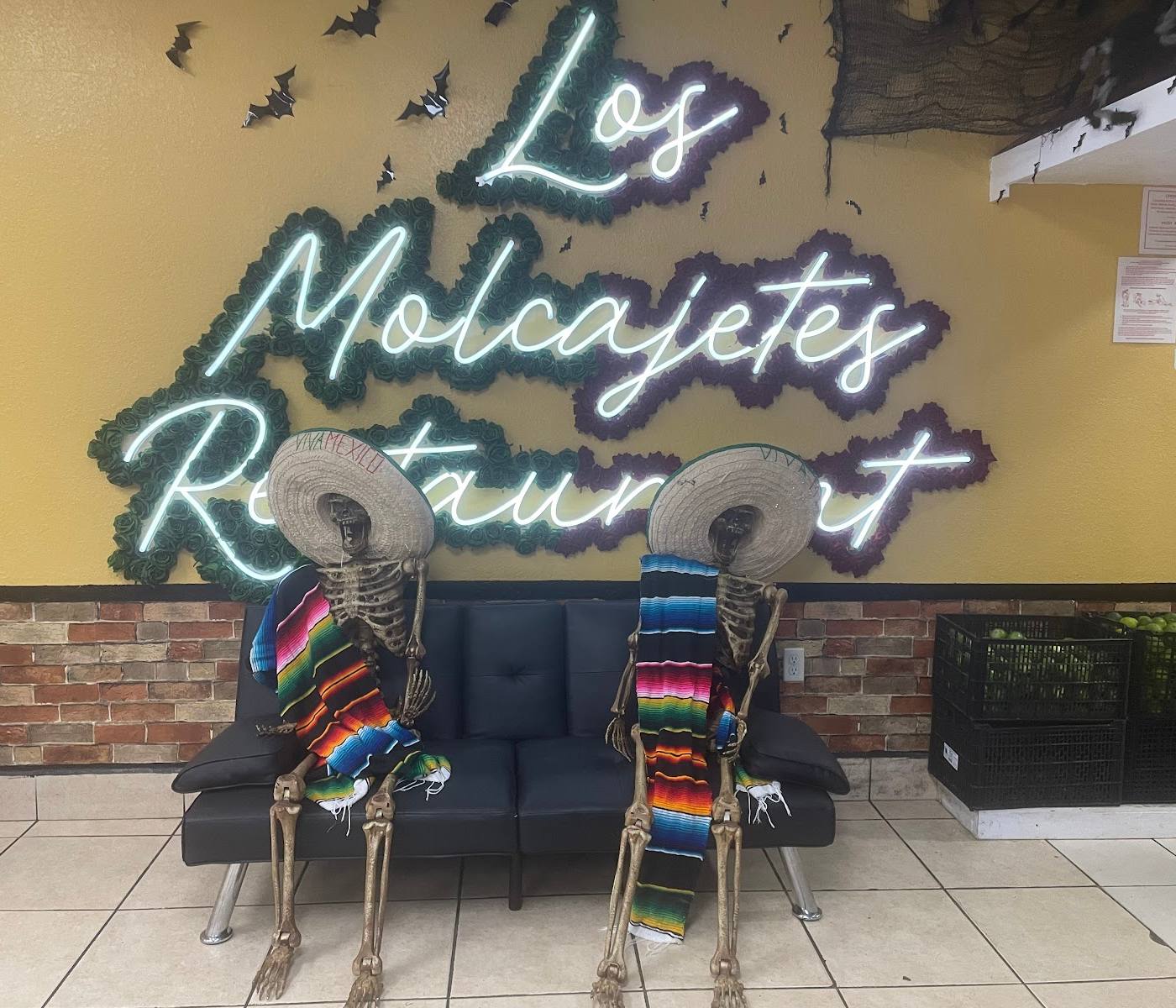 Los Molcajetes