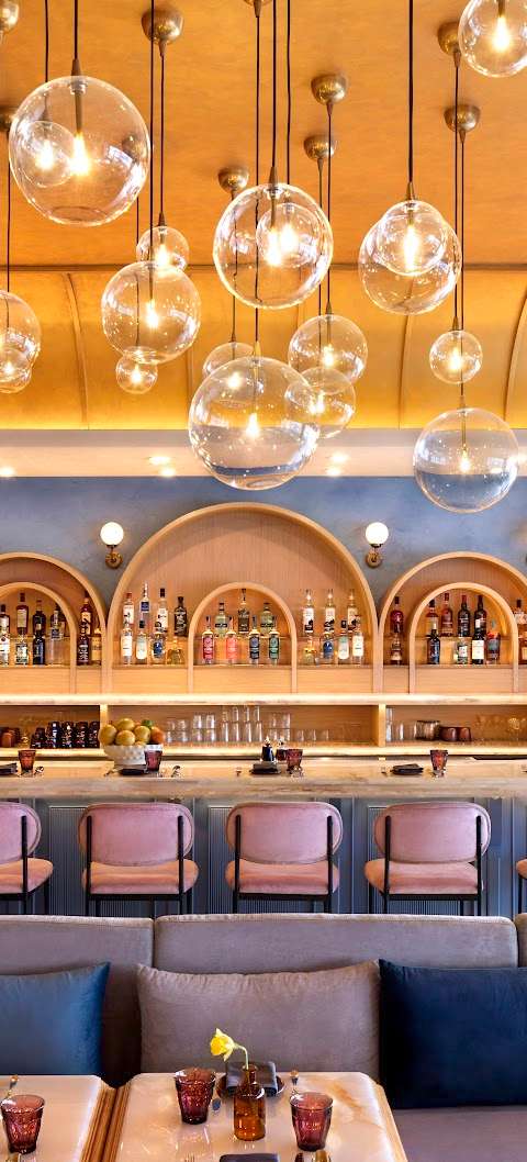 Bistro Ocho