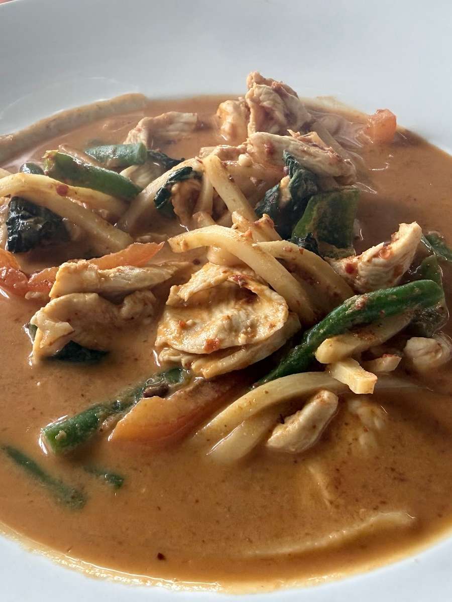 Ma-Dai Thai & Sushi