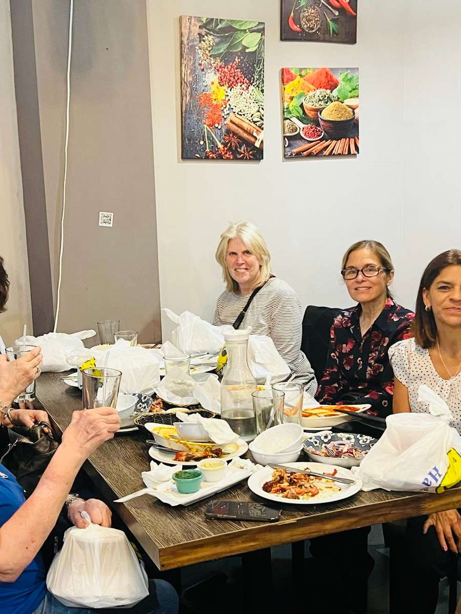 Taj Mahal Indian Cuisine – Midtown