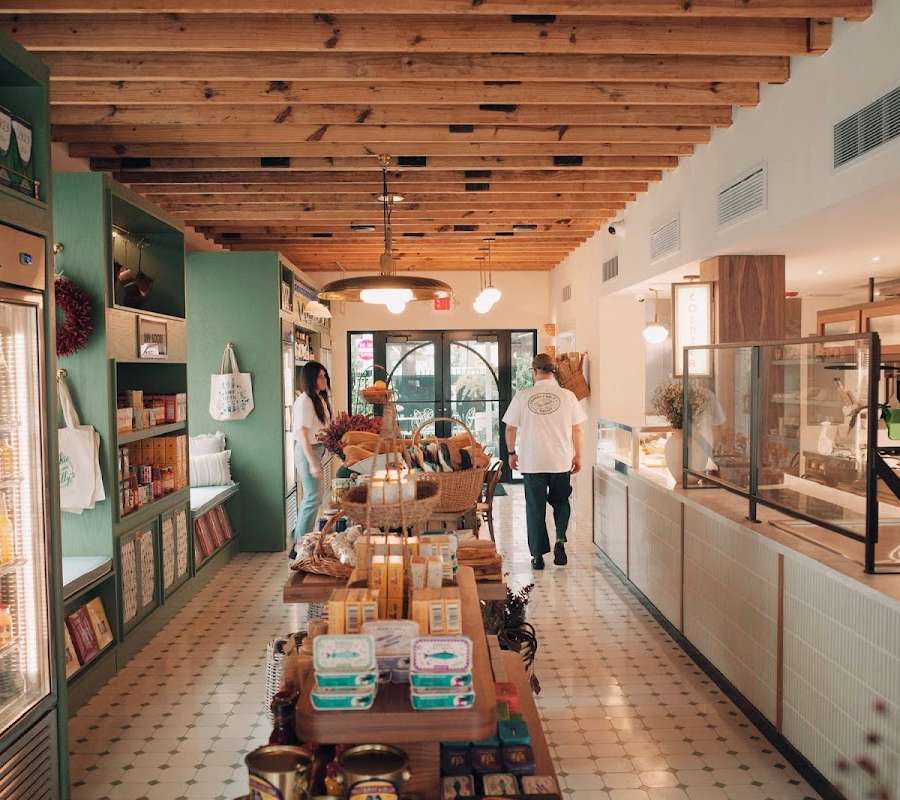 Frankie and Wally's