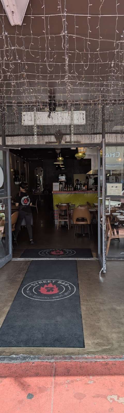 Street Bar
