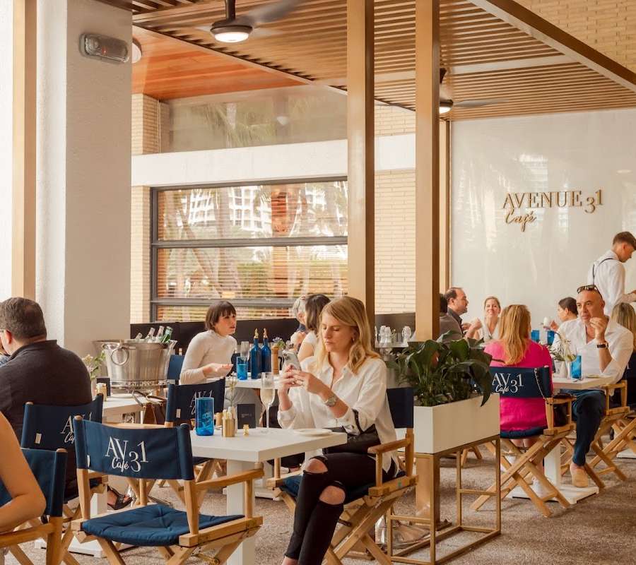 Avenue 31 Café