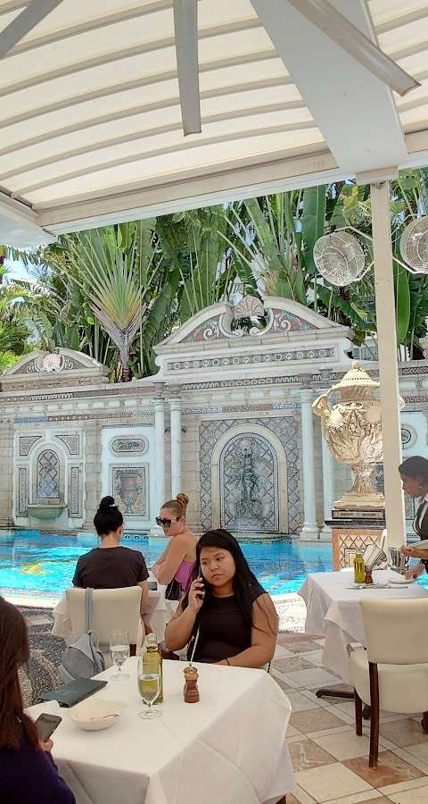 Gianni's At The Former Versace Mansion