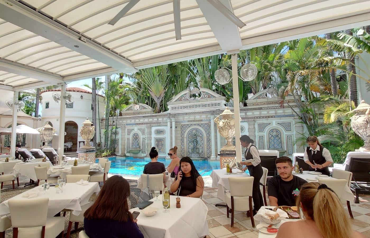 Gianni's At The Former Versace Mansion