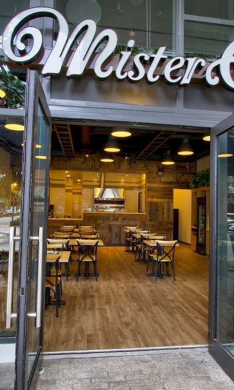 Mister O1 Extraordinary Pizza – Aventura