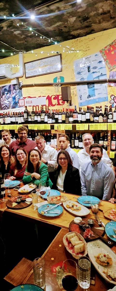 Happy Wine Calle Ocho