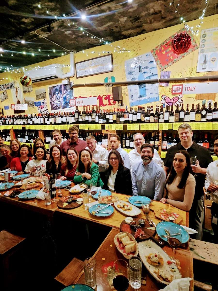 Happy Wine Calle Ocho