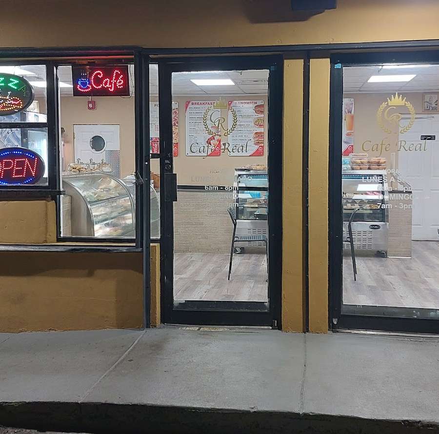 Café Real Bakery