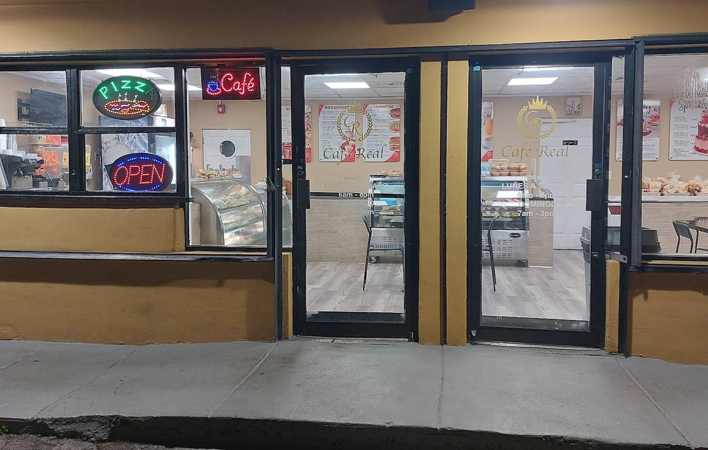 Café Real Bakery