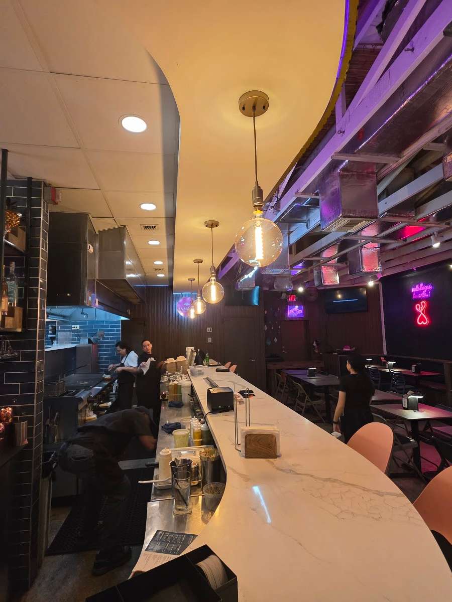 La Yolanda Mezcalería Bar