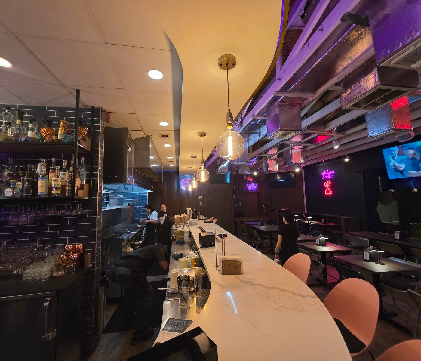 La Yolanda Mezcalería Bar