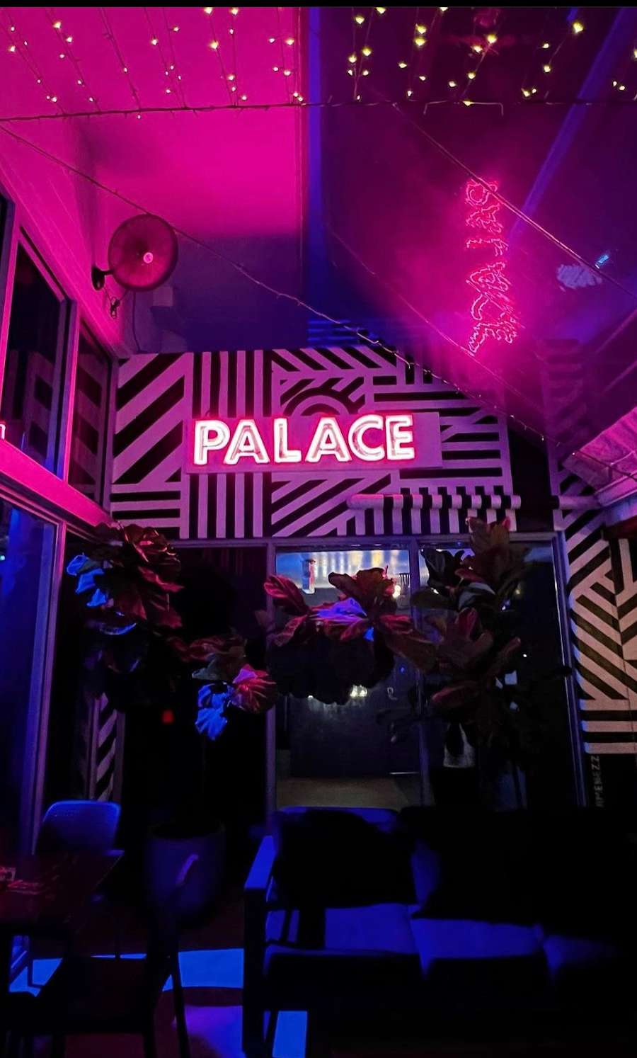 Palace Bar & Restaurant