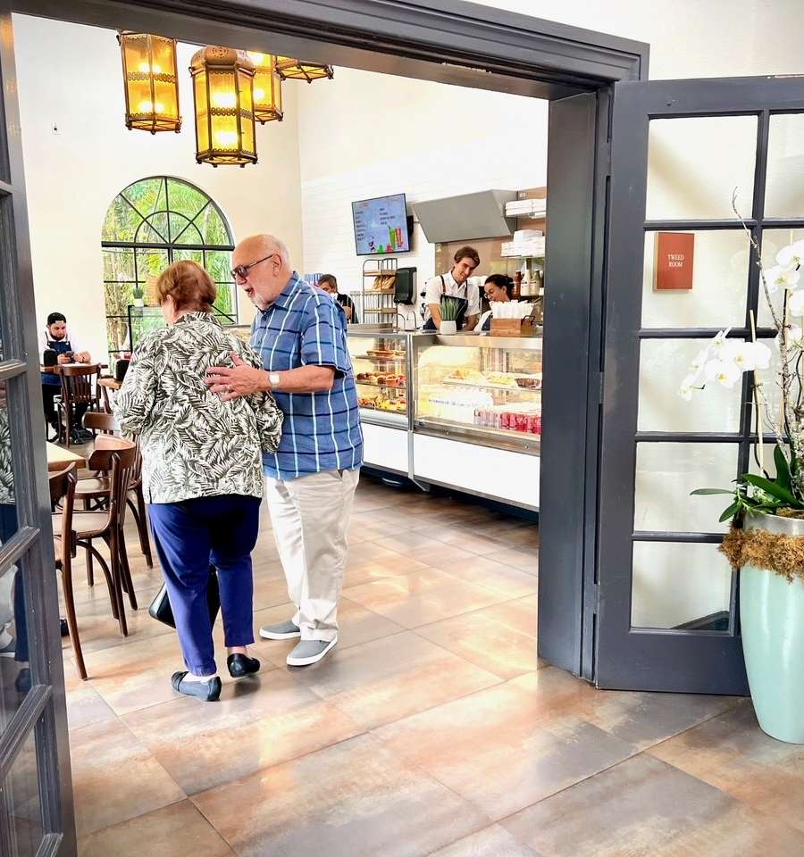 Le Parc – Bonjour Café Bistro
