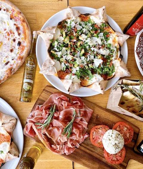 Mister O1 Extraordinary Pizza – Pinecrest