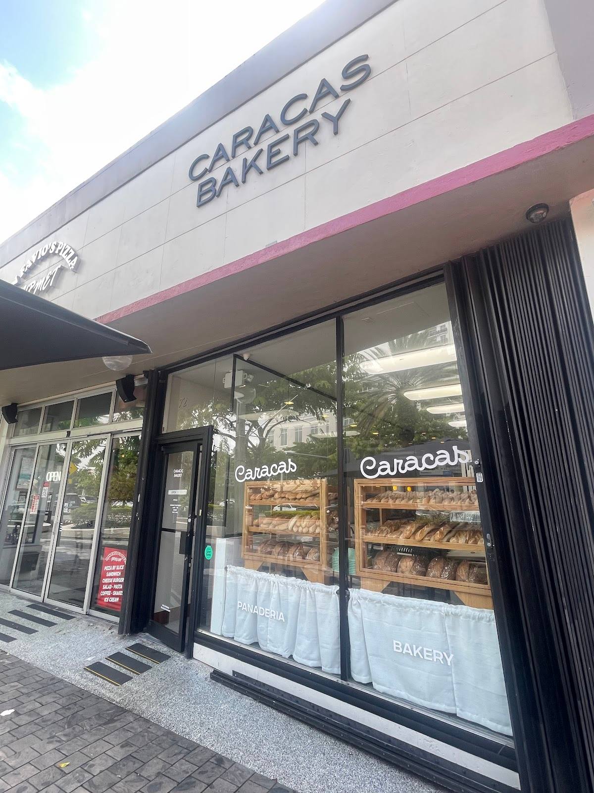 Caracas Bakery – Coral Gables