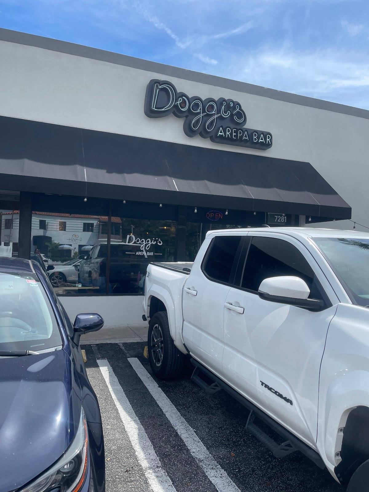 Doggi's Arepa Bar – MiMo