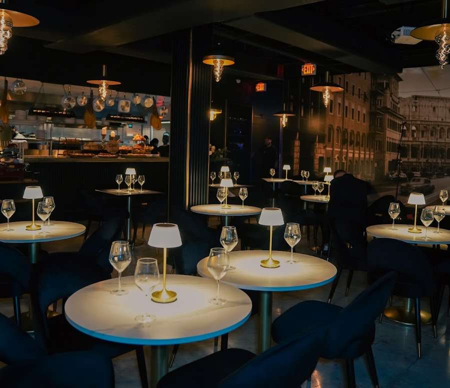 La Romanita Restaurant & Lounge