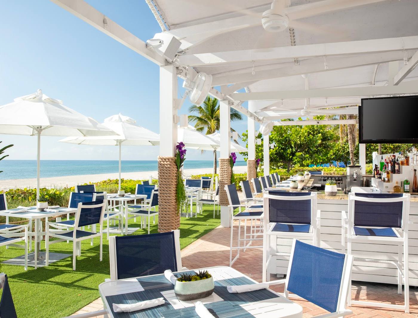Gili's Beach Club